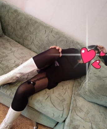 🌹 У меня в арсенале множество разнообразных услуг, которые наполнят нашу встречу страстью и наслаждением. Я умею тонко чувствовать мужчину, понимая его желания без слов. 💋 Живу в Москве, и готова принять тебя в уютной атмосфере моей роскошной квартиры. 🏙️ Мои клиенты оставляют положительные отзывы: я создаю атмосферу релаксации и расслабления, чтобы ты забыл обо всех проблемах и только наслаждался моментом рядом со мной. 🌟 Убедись собственными глазами, посмотрев мои фото, которые я с радостью тебе предоставлю. Рискуй, позвони мне, и мы откроем для себя мир незабываемых эмоций и удовольствия. 😉💫 Ничка